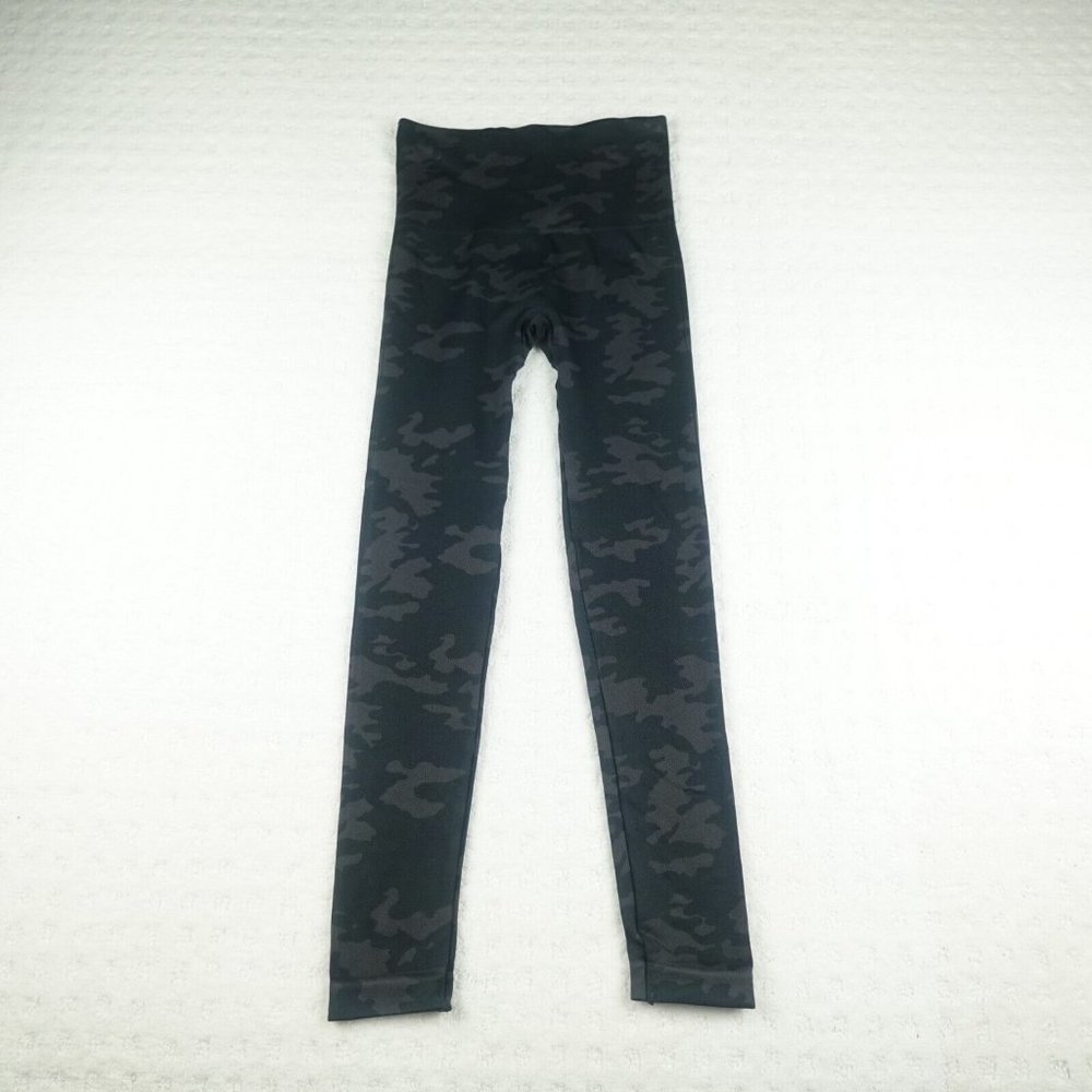 Spanx Leggings Womens Small Gray Camo Look At Me Now Seamless Cropped Gym Ladies - Picture 2 of 9